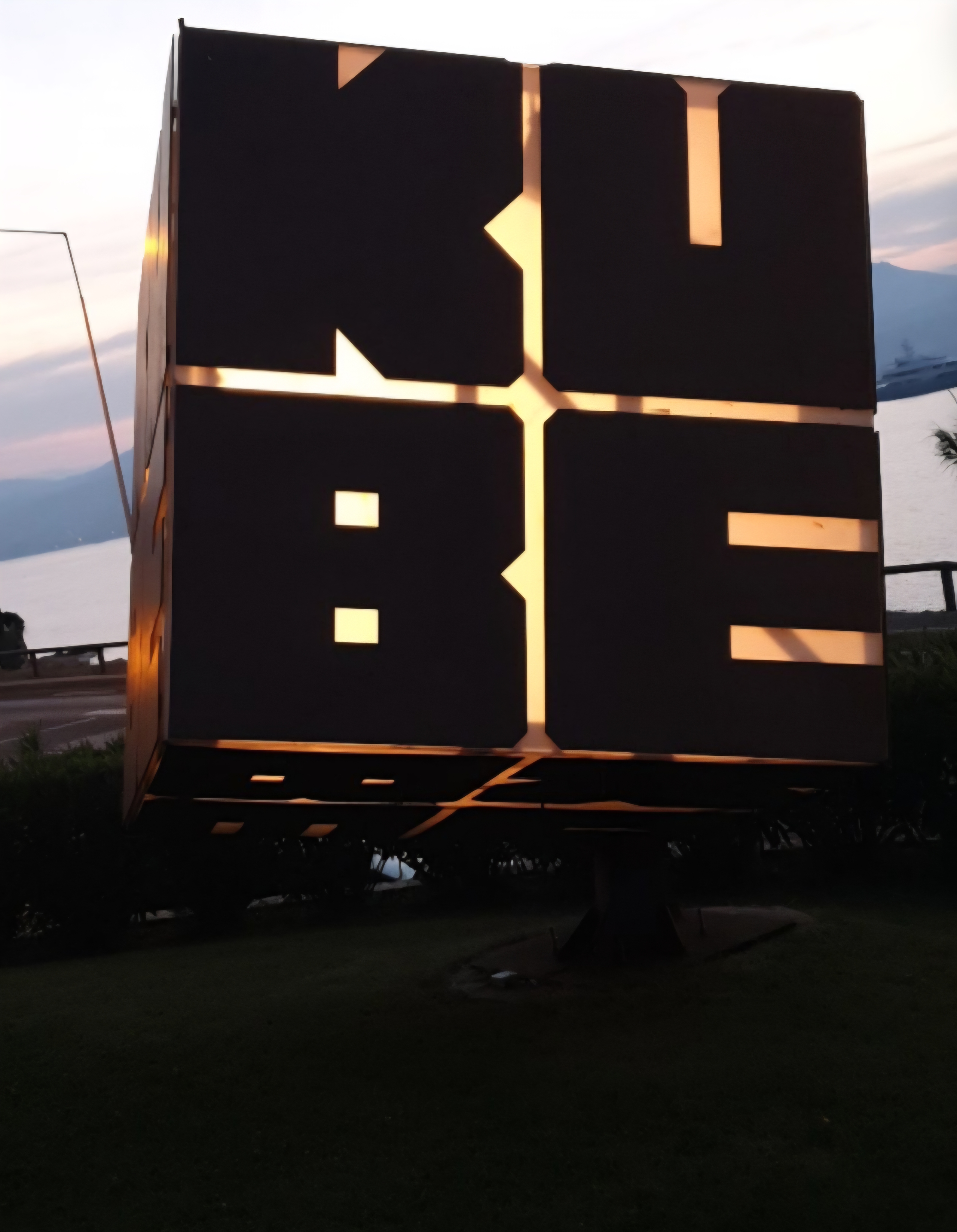 Réalisation Ref 6927024340fe67.66769926 - LENIGHT : organisation, installation, animation de soirée et ambiance club