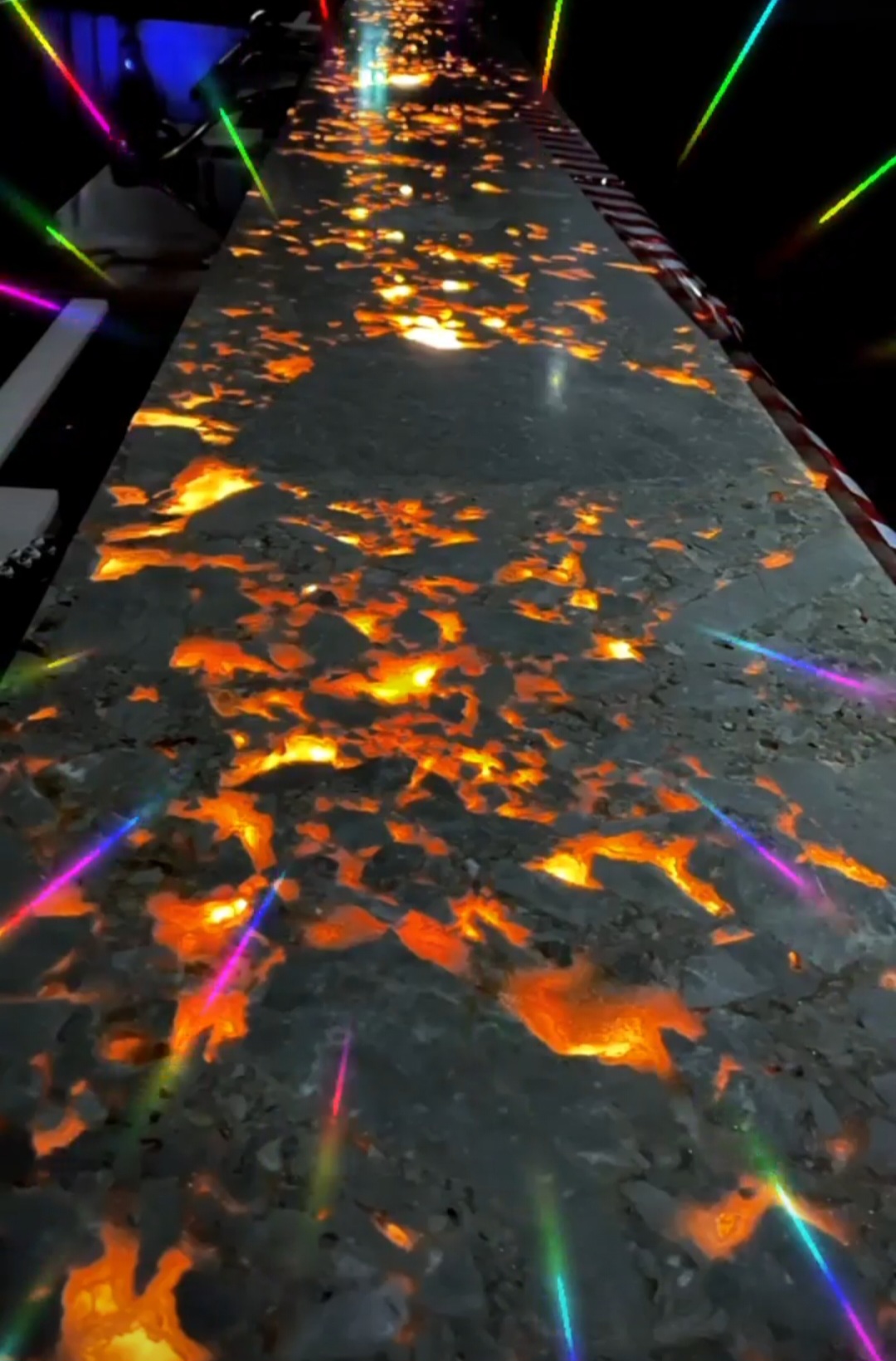 Réalisation Ref 692706005461e9.98059208 - LENIGHT : organisation, installation, animation de soirée et ambiance club