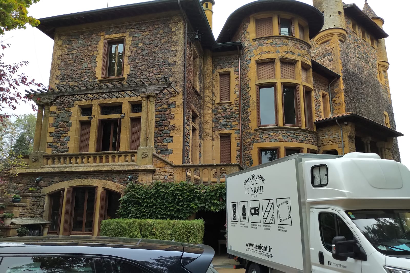 Réalisation Ref 69270687231fb7.99130263 - LENIGHT : organisation, installation, animation de soirée et ambiance club