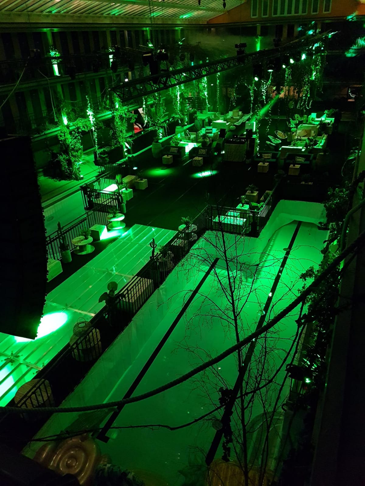 Réalisation Ref 692706b56c1fb2.30977088 - LENIGHT : organisation, installation, animation de soirée et ambiance club